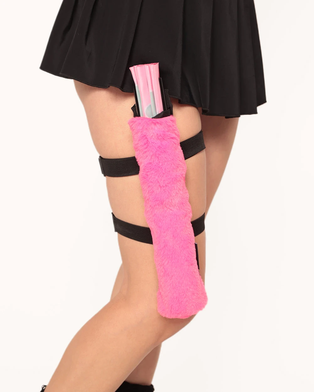 Fluffy Pop Strap & Clip-on Fur Fan Holster 3 Fluffy Pop Strap & Clip-on Fur Fan Holster - Image 3